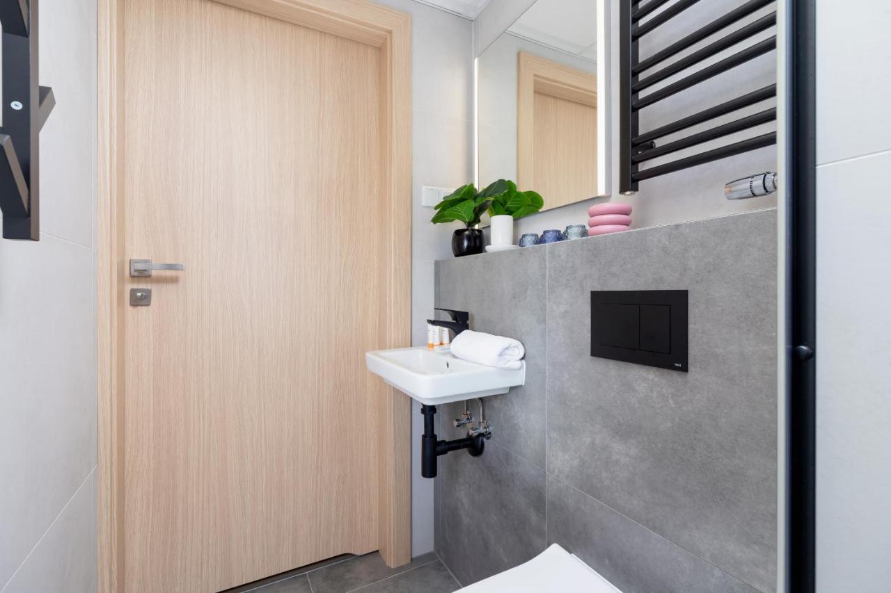 Srodmiescie Katowa Air-Conditioned Studio Krakow By Noclegi Renters Eksteriør billede